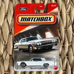 1964 Lincoln Continental White 1960s Luxury Car Matchbox MBX Mattel 2025 New